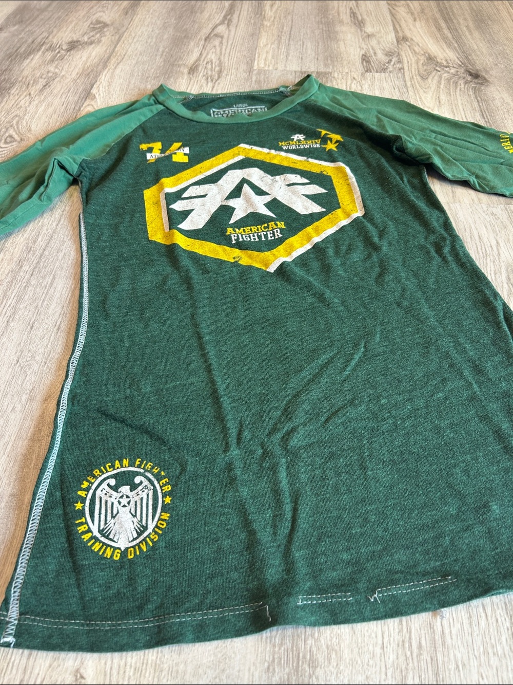 American Fighter by Affliction Y2K Green & Yellow Raglan 1/2 Sleeve Graphic Tee